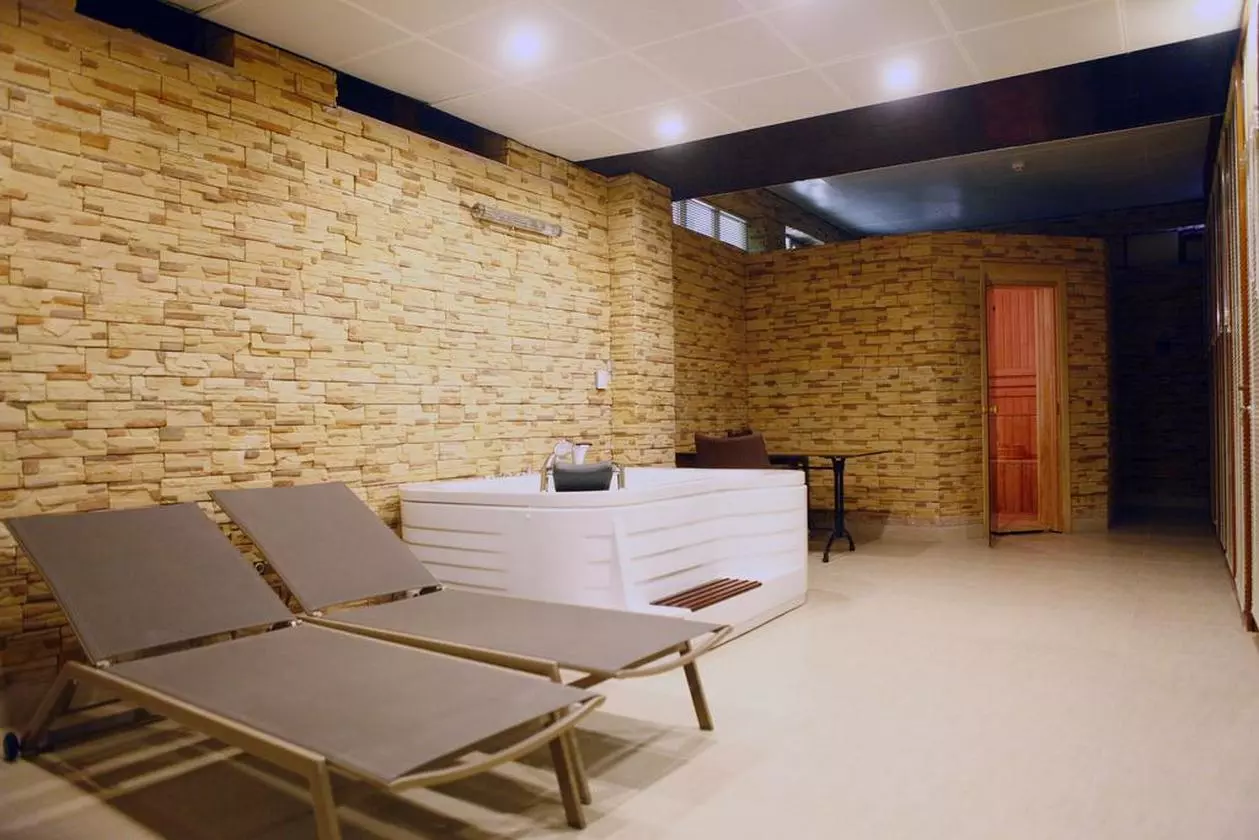 MODERN_SHABAVIZ (22).jpg